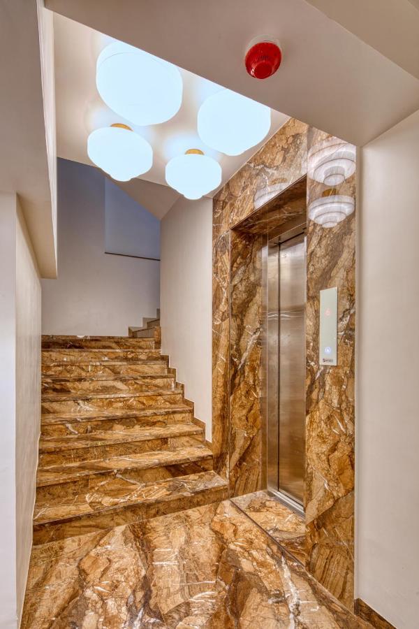 מומביי Hotel Ariana Residency מראה חיצוני תמונה