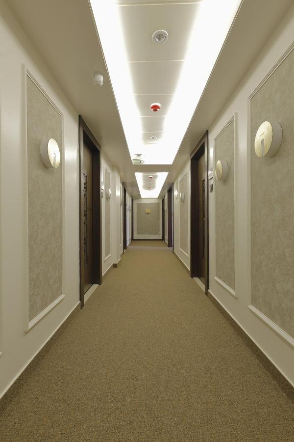 מומביי Hotel Ariana Residency מראה חיצוני תמונה